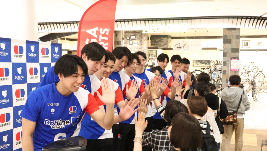 イオンモール幕張新都心にてトークショー＆ハイタッチイベントを開催いたしました